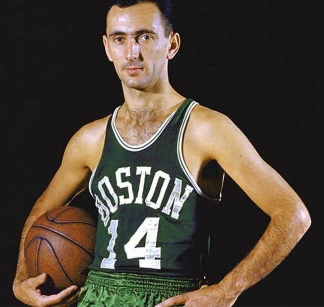 拾了對足球 拾了對足球