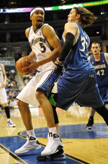 四川队员突 四川队员突