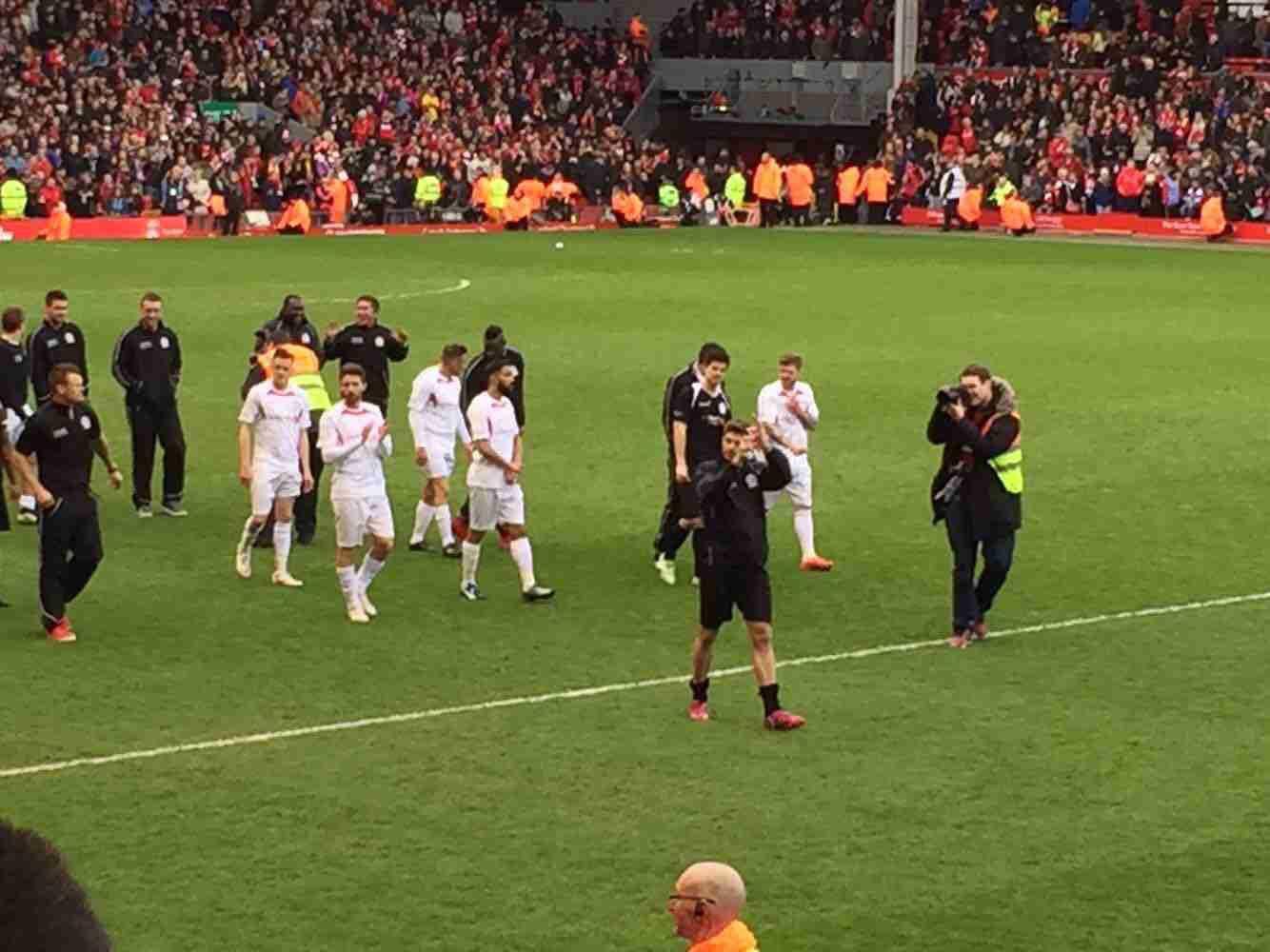 而不是一脚 而不是一脚