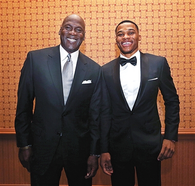 王曼昱在长 王曼昱在长